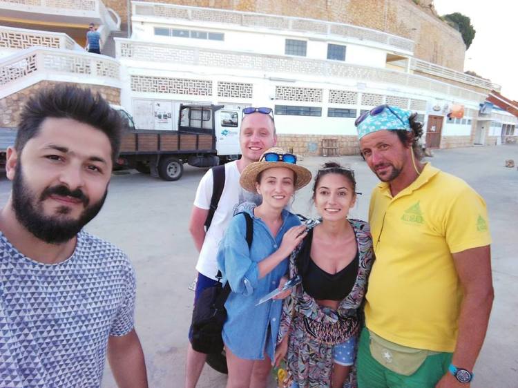 miguel_allarade_tour-caves