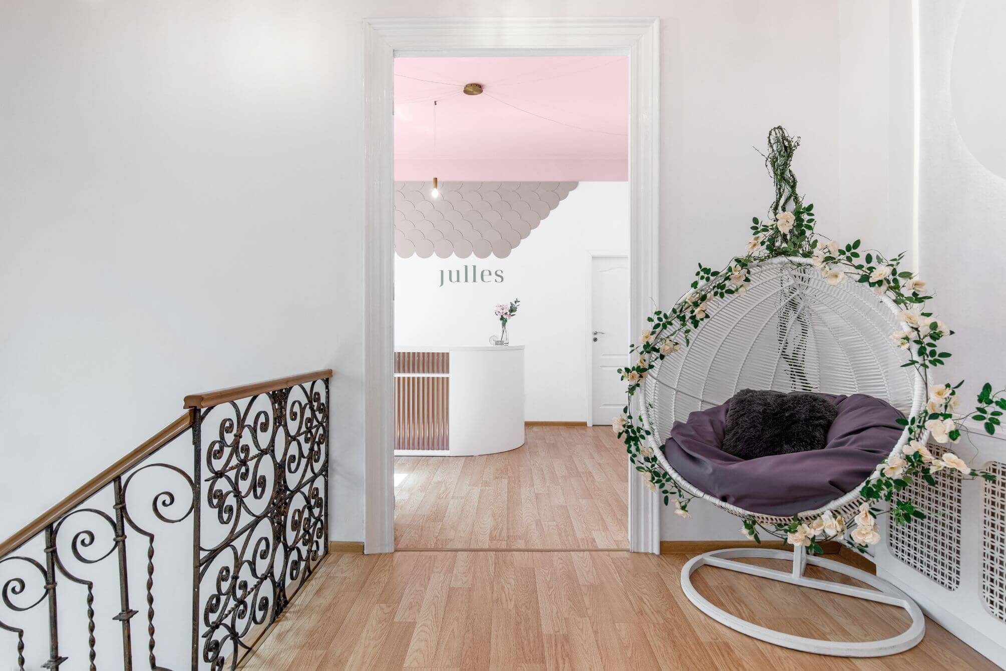 Curiozitati despre epilarea definitiva cu Iulia de la Julles The Hat